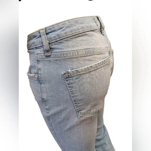 We The Free Light  Wash Denim Flare Mid Rise Jeans Size 28 - Picture 3 of 11